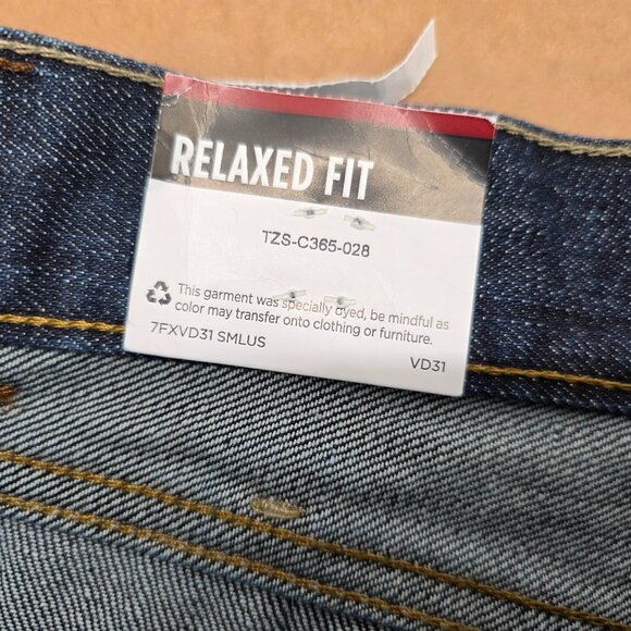 Lee Relaxed Fit Jeans Mens 42x32 Blue Straight Leg Cotton Dark NWT - Picture 5 of 9